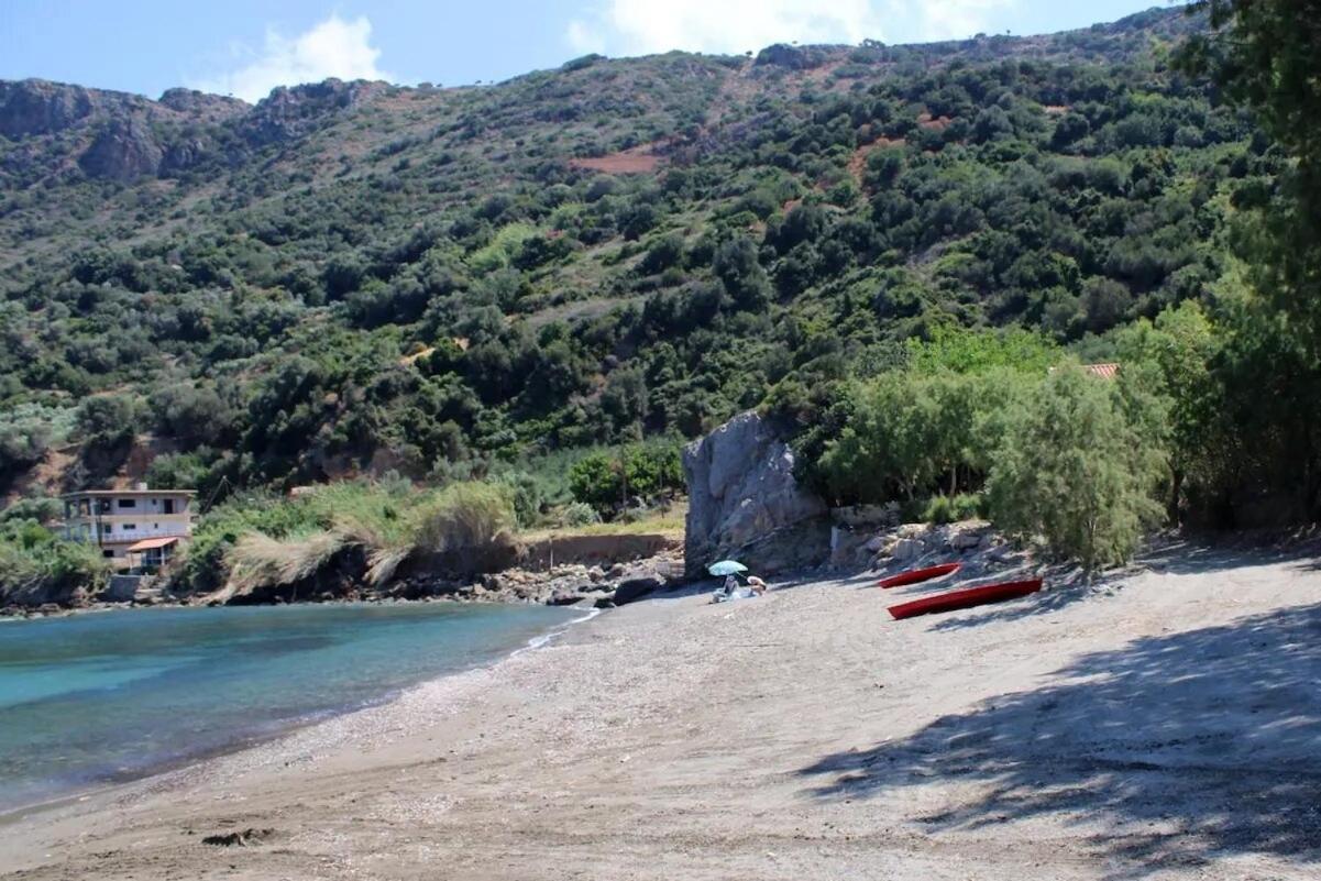 House Just On The Beach -Included 2 Canoe, 2 Bicycles Ravdúha Kültér fotó